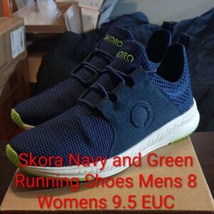 Skora Navy and Green Running Shoes Mens 8 Womens 9.5 EUC